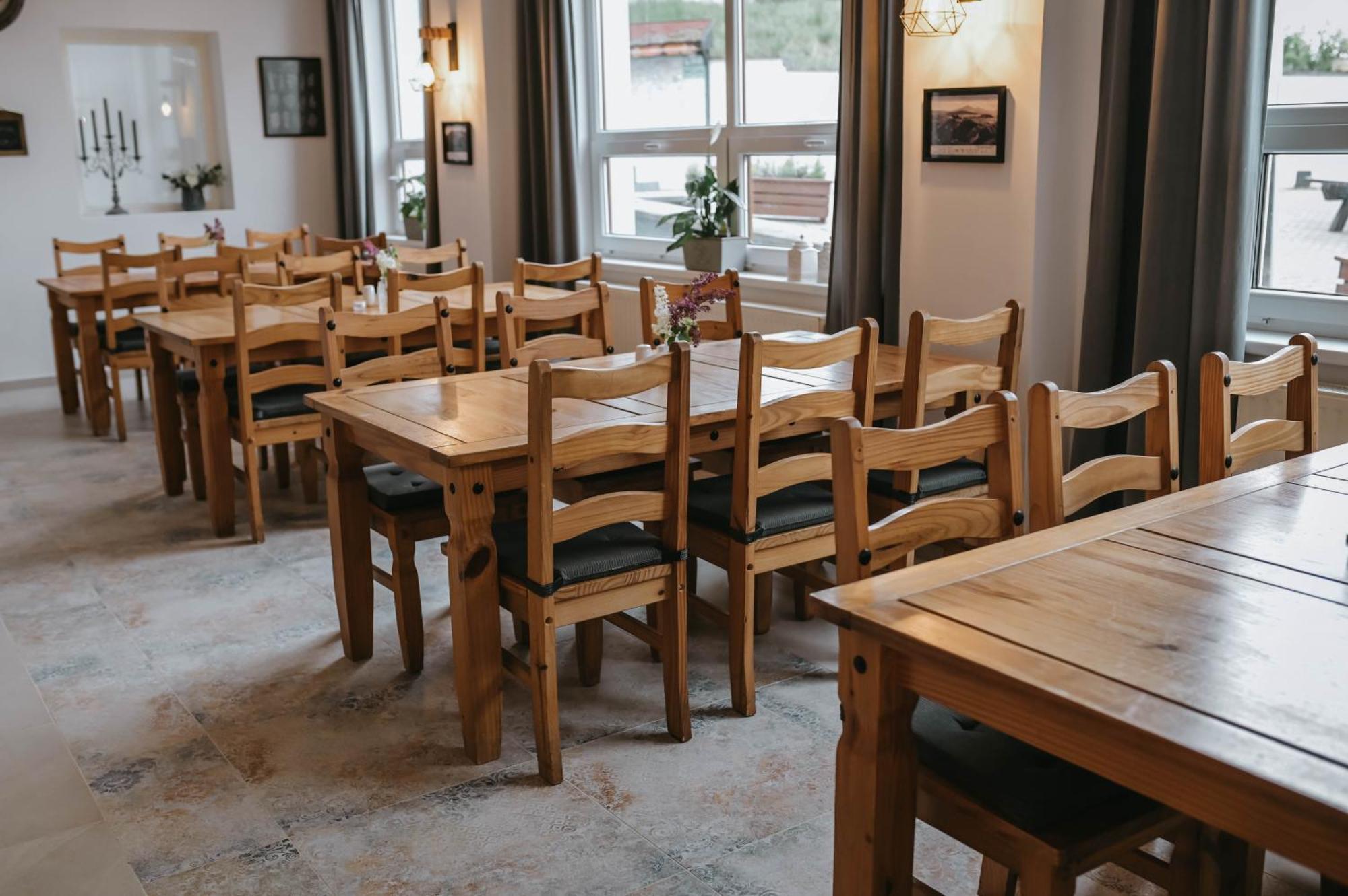 Restaurace A Penzion U Svate Barbory Ústí nad Labem エクステリア 写真